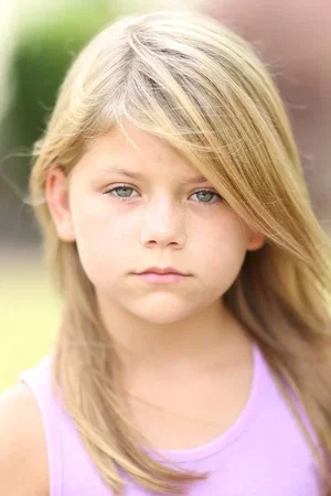 Lia McHugh photo