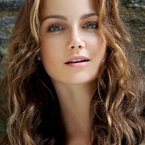 Photo star :  Andi Matichak
