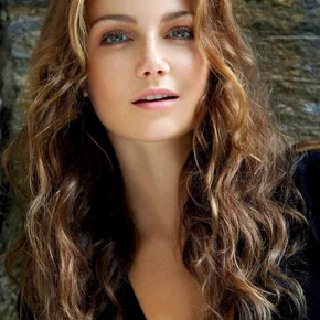 Photo star :  Andi Matichak