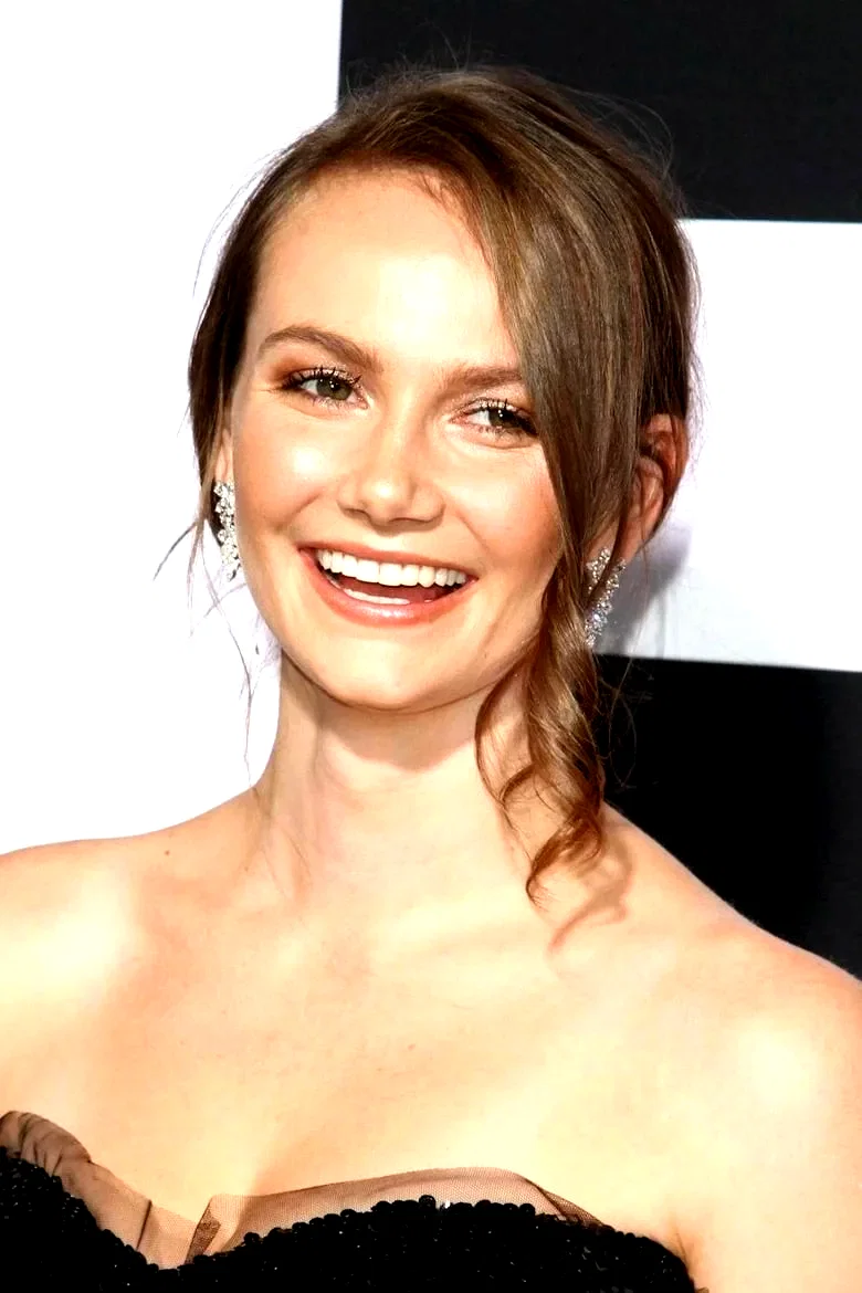  Andi Matichak