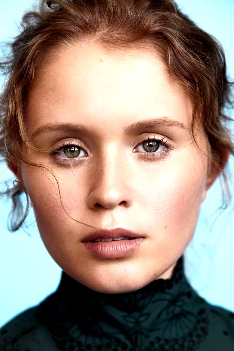  Eliza Scanlen
