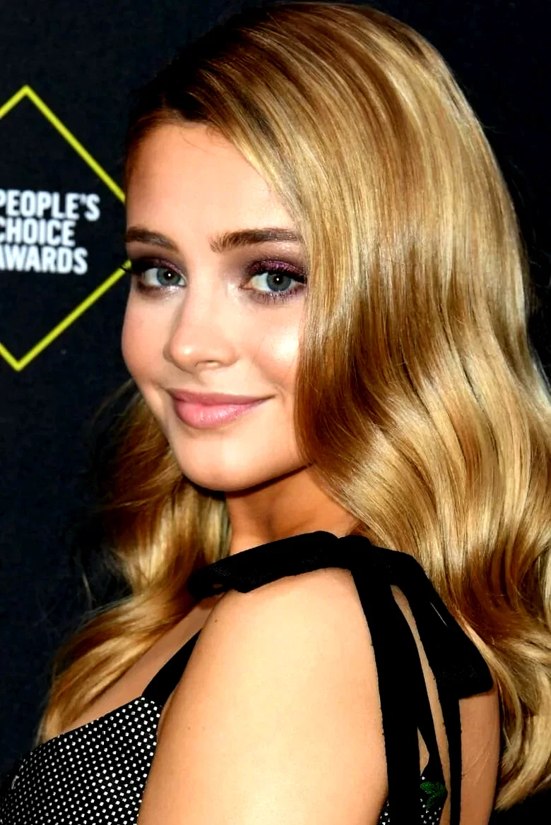  Josephine Langford