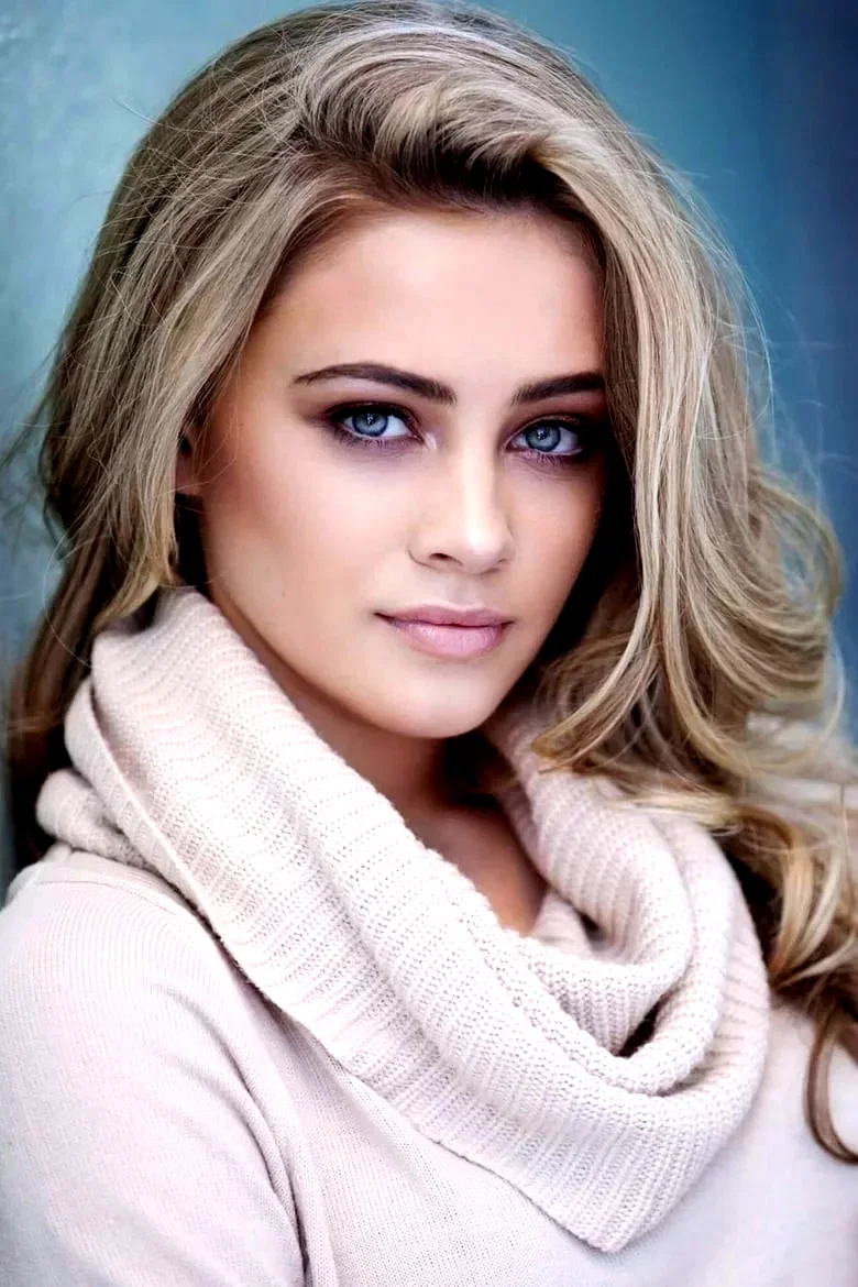  Josephine Langford