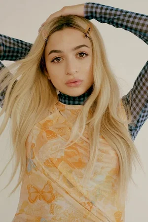  Josie Totah
