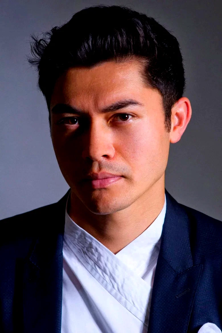  Henry Golding