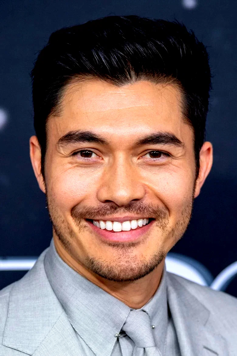  Henry Golding