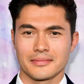 Photo star :  Henry Golding