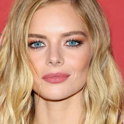  Samara Weaving