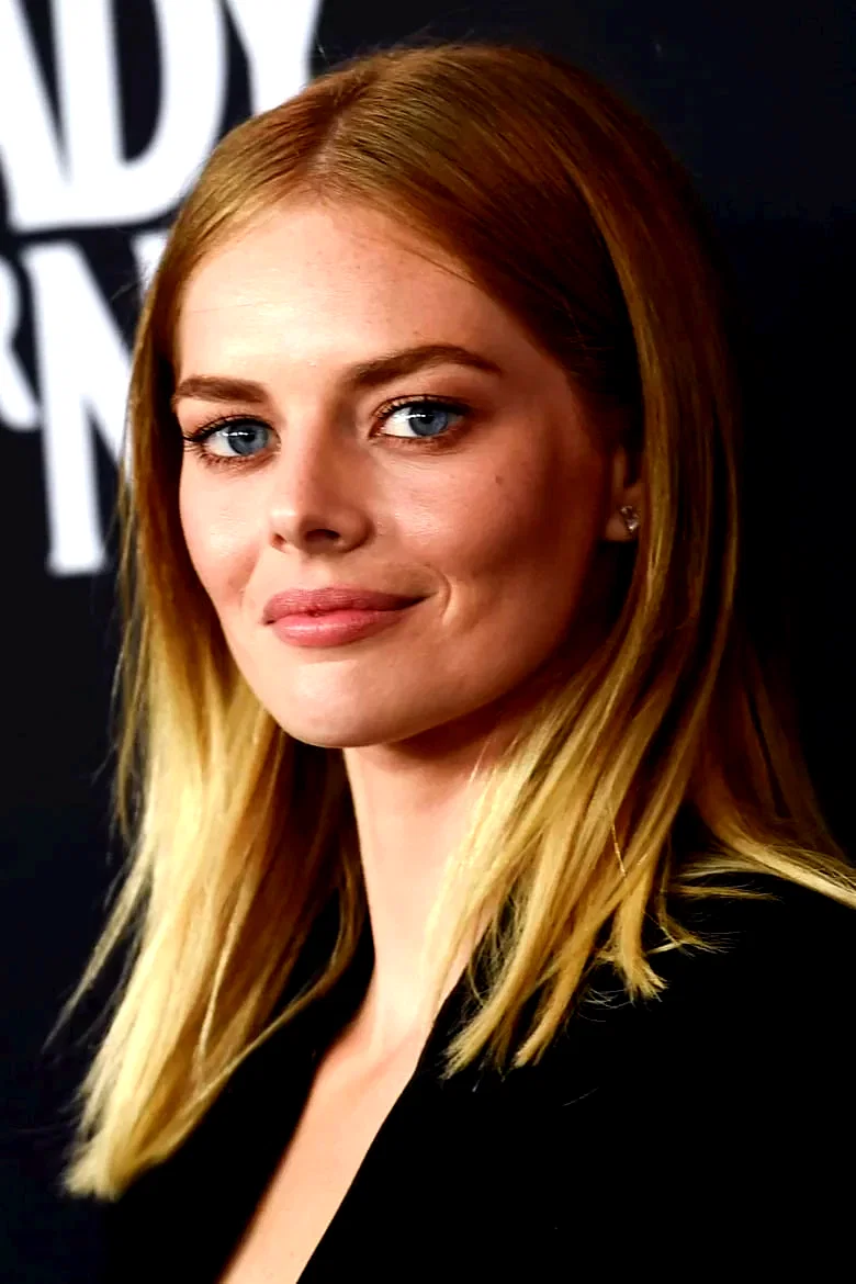  Samara Weaving