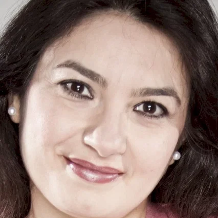  Zenobia Shroff