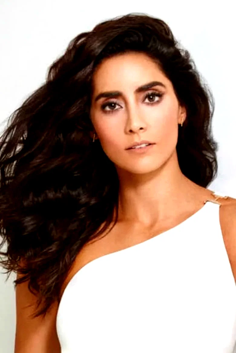  Paola Nuñez
