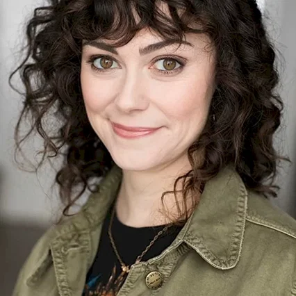  Amanda Troop