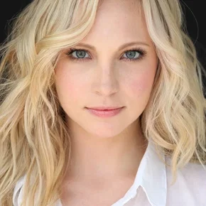 Photo star :  Candice King