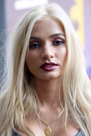  Pia Mia photo