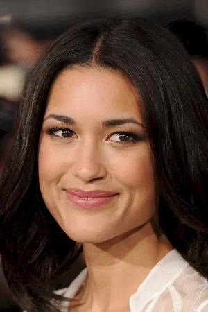  Julia Jones photo