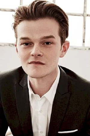 Robert Aramayo photo