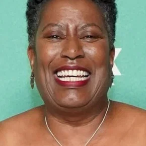 Photo star : Carlease Burke