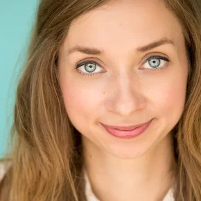 Photo star :  Lauren Lapkus