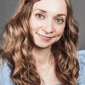 Photo star :  Lauren Lapkus