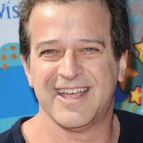 Photo star : Allen Covert