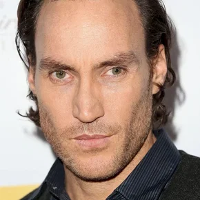 Photo star : Callan Mulvey