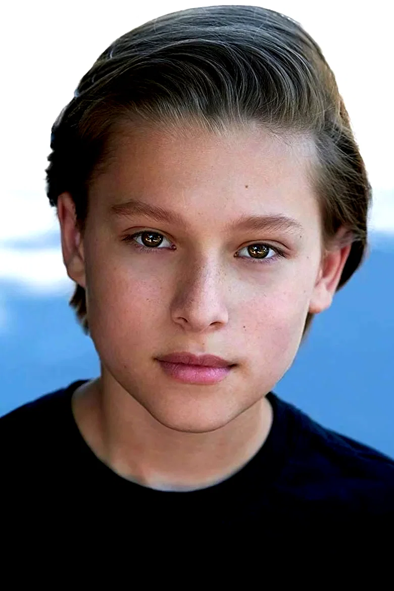 Julian Grey