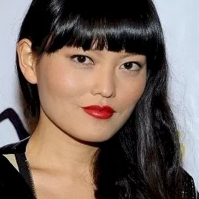 Photo star : Hana Mae Lee