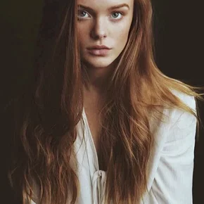 Photo star :  Abigail Cowen