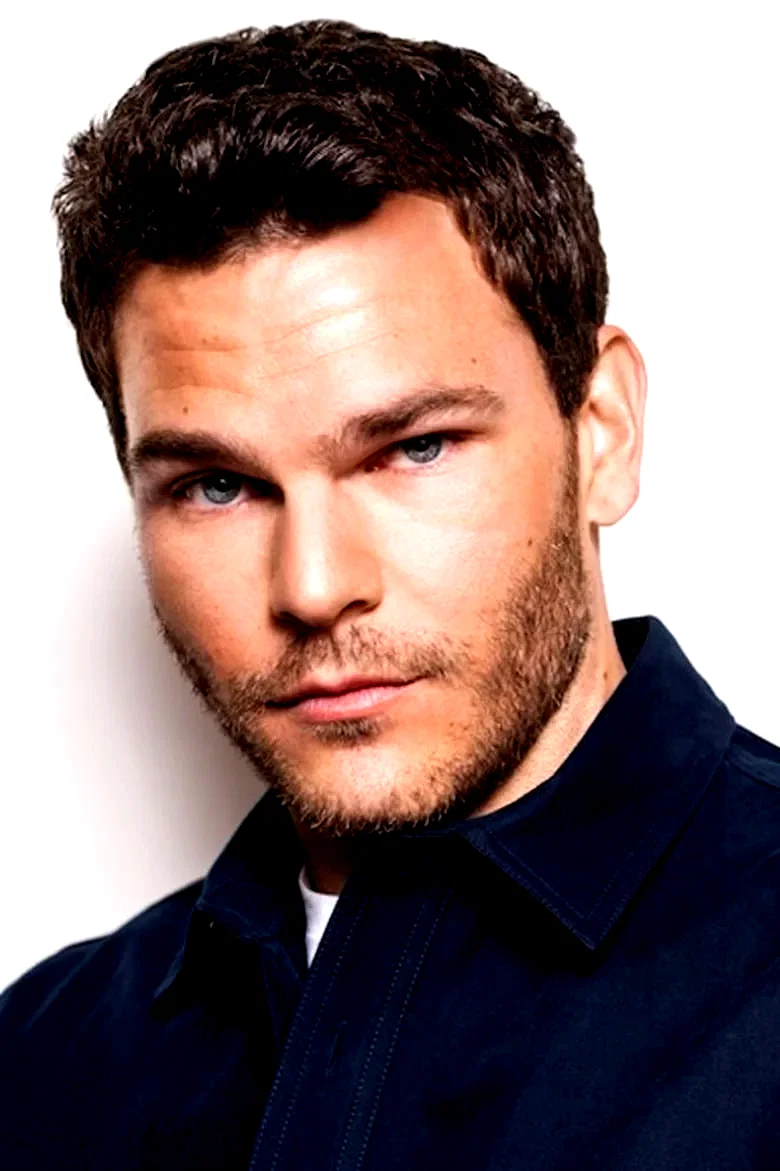 Josh Helman