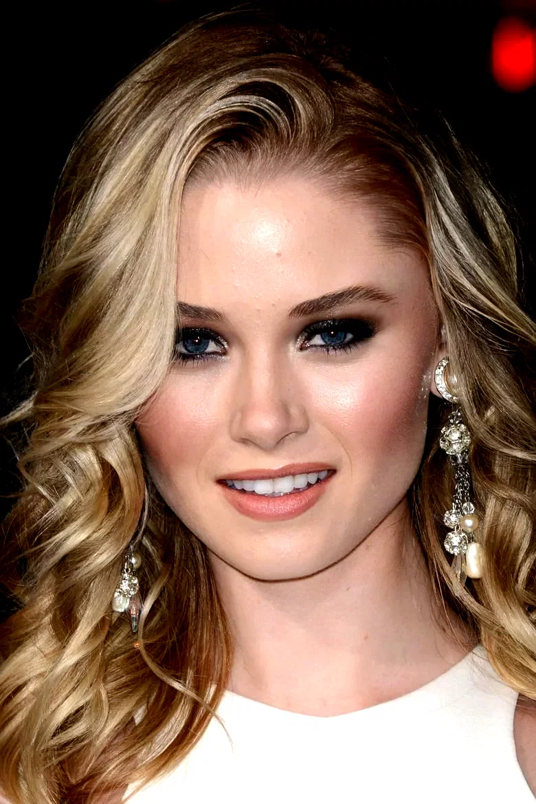  Virginia Gardner