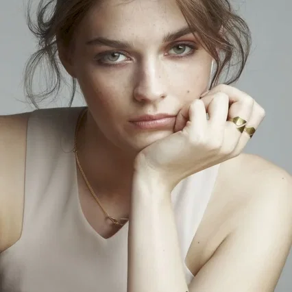  Amber Anderson