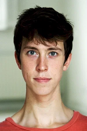 Angus Imrie photo