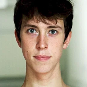 Photo star : Angus Imrie