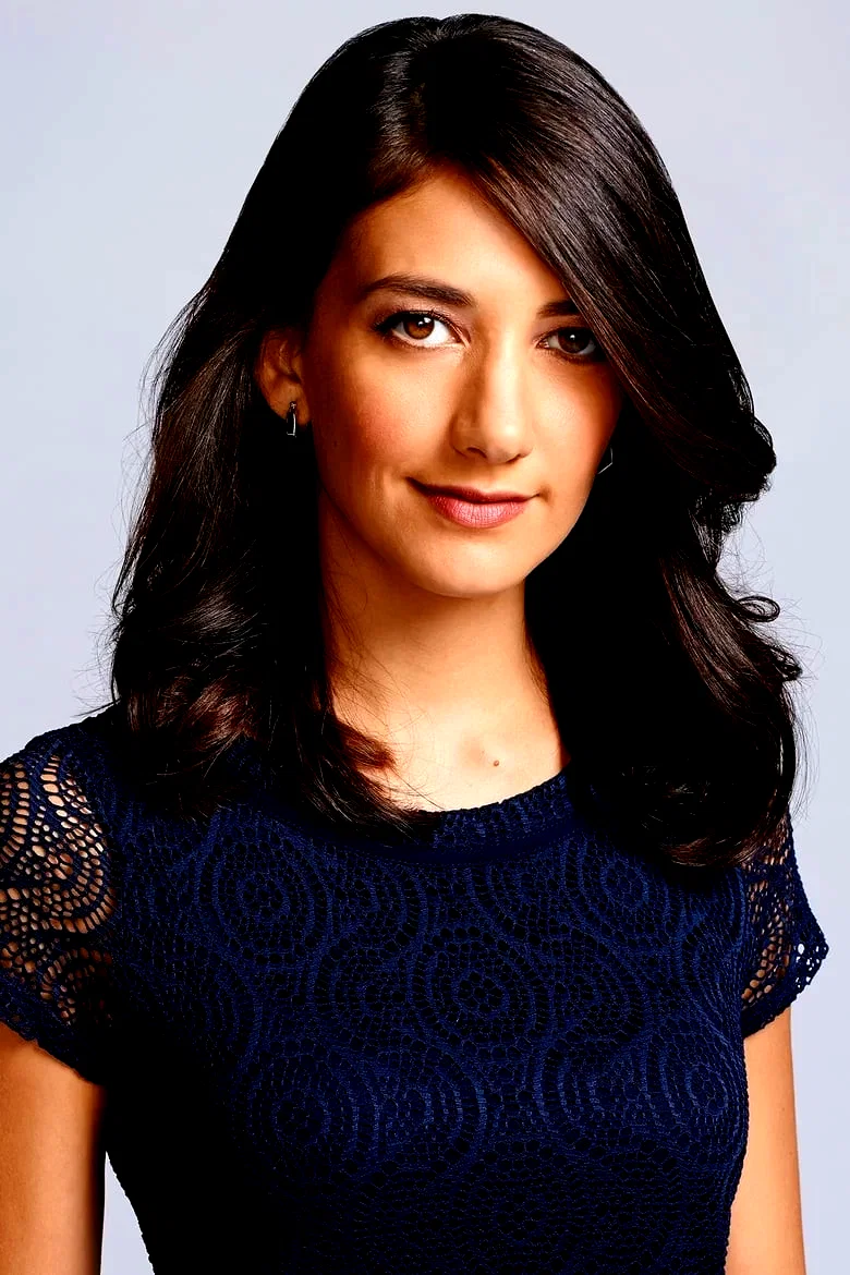  Sheila Vand