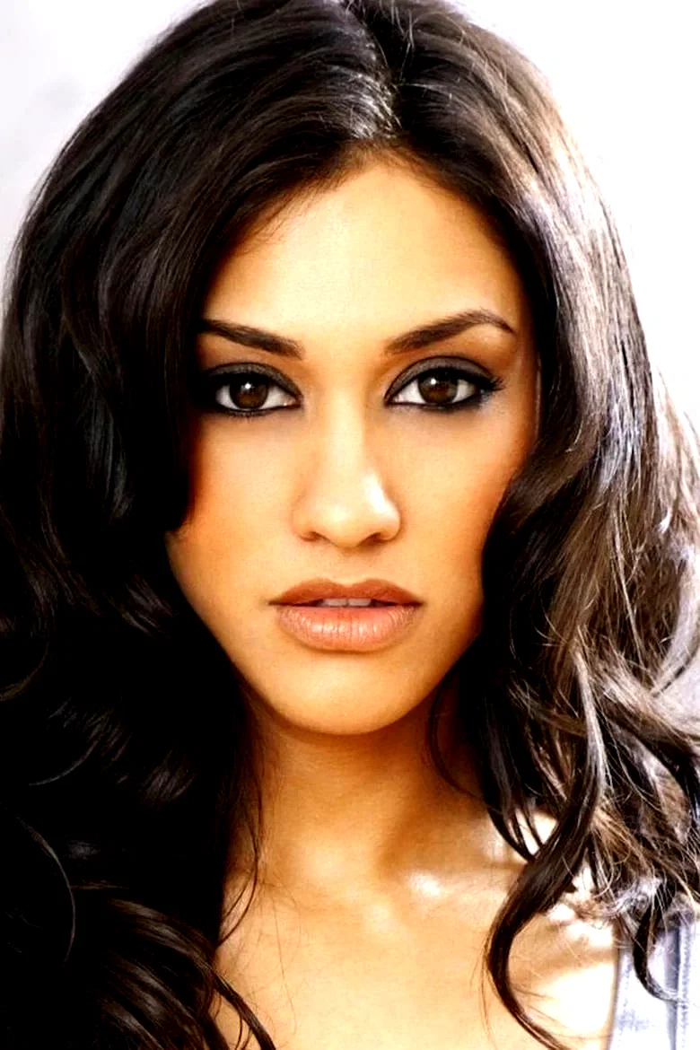Janina Gavankar