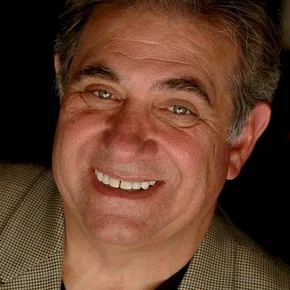 Photo star : Dan Lauria
