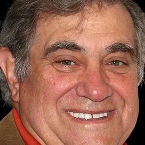 Photo star : Dan Lauria