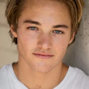 Photo star :  Mitchell Hoog