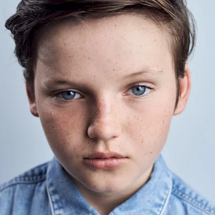  Benjamin Evan Ainsworth