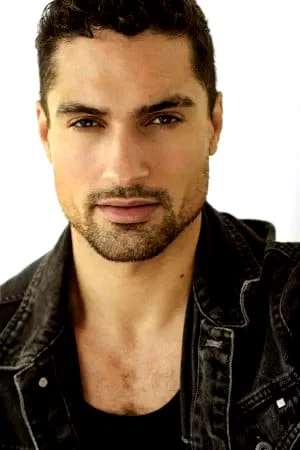  Darien Martin
