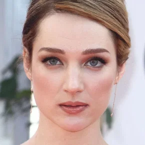 Photo star : Kristen Connolly