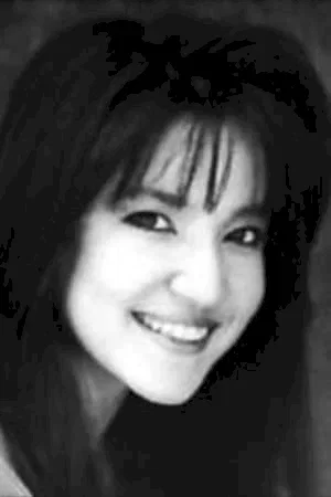  Janice Kawaye photo