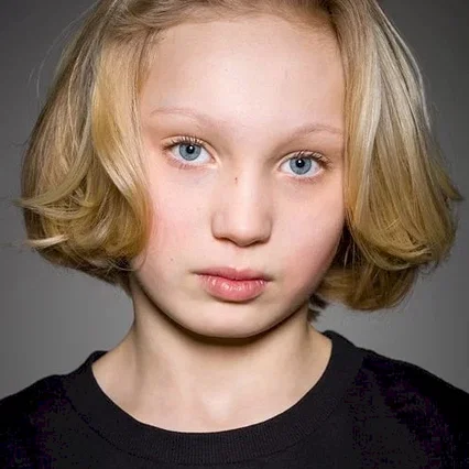  Helena Zengel
