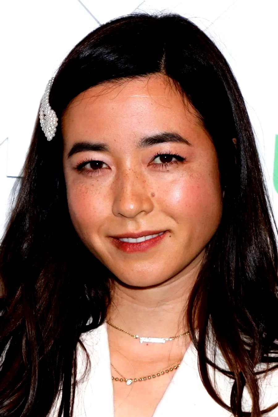  Maya Erskine