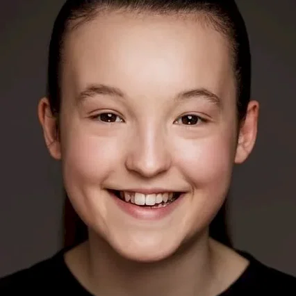  Bella Ramsey