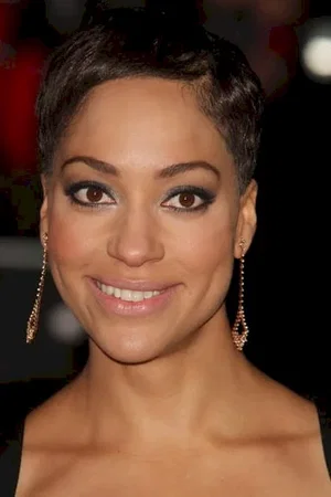 Cush Jumbo photo