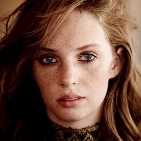 Photo star :  Maya Hawke