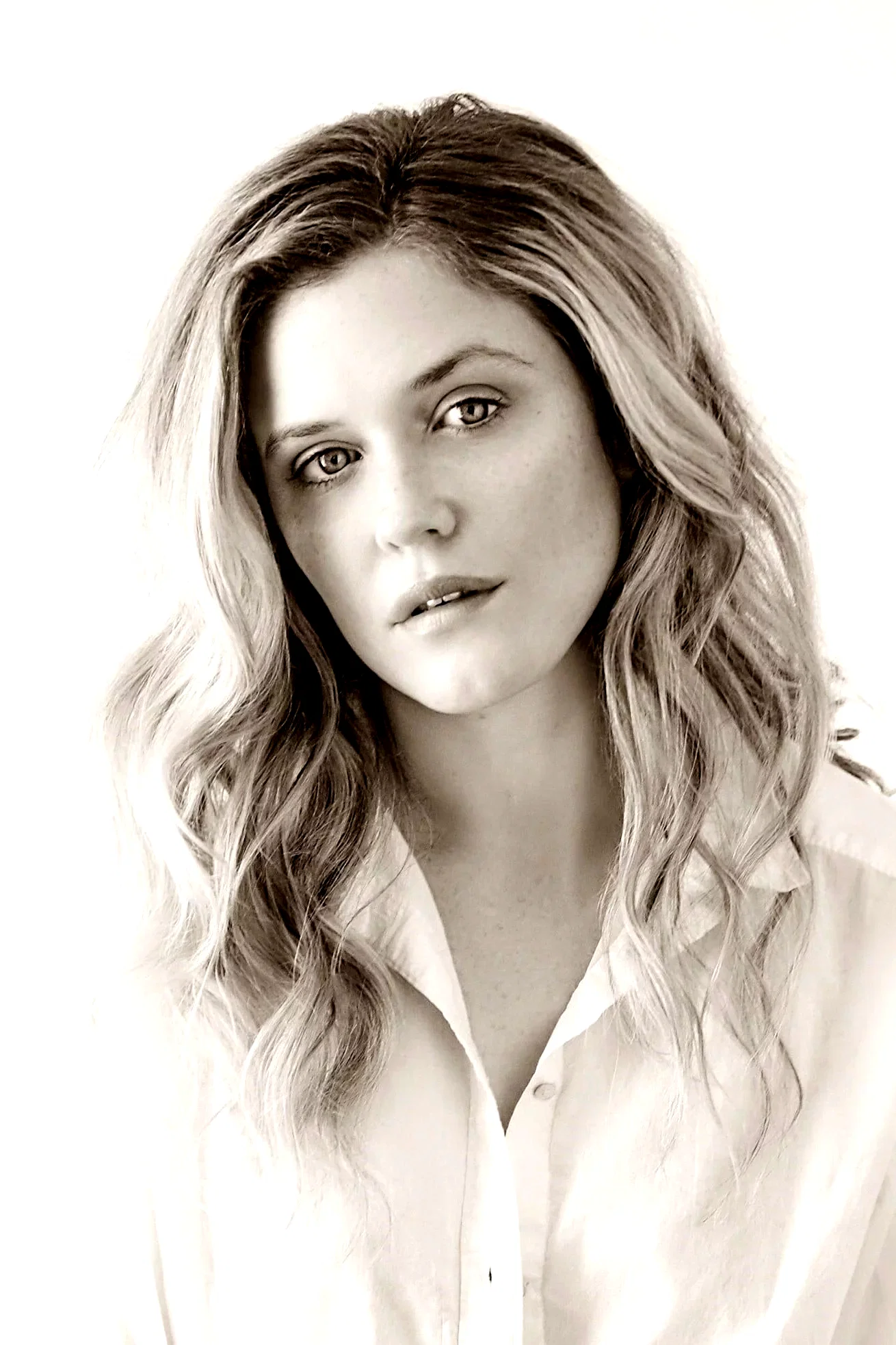  Harriet Dyer