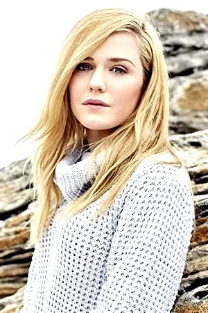  Harriet Dyer