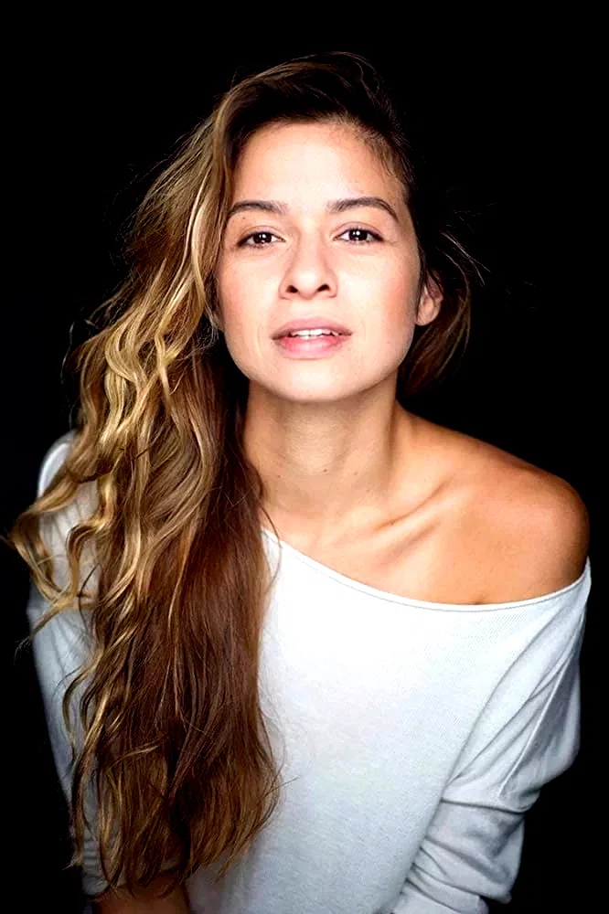  Zara Michales